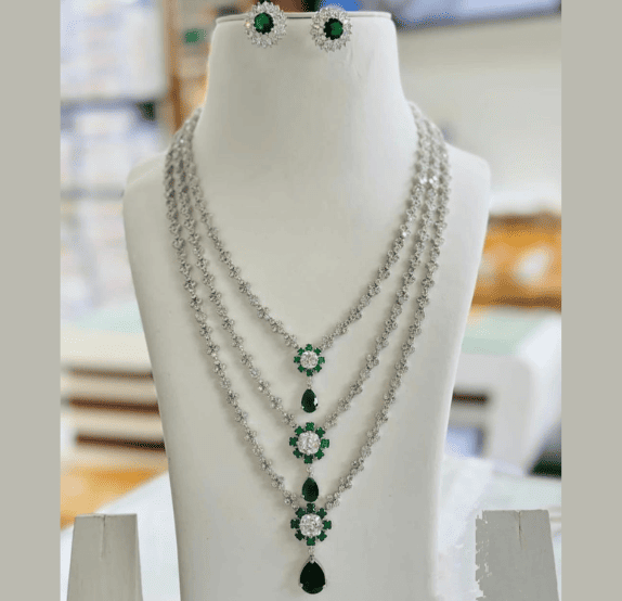 Manufacturer, Exporter, Importer, Supplier, Wholesaler, Retailer, Trader of Artificial Kundan Necklace set in New Delhi, Delhi, India.